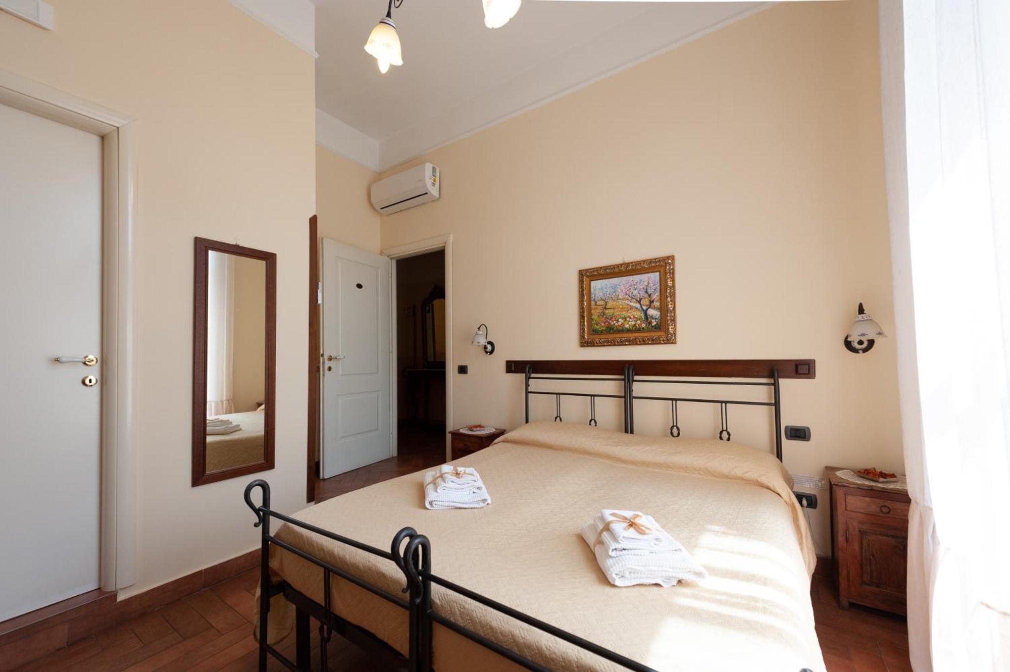 B&B Conte Cavour Naples Exterior photo