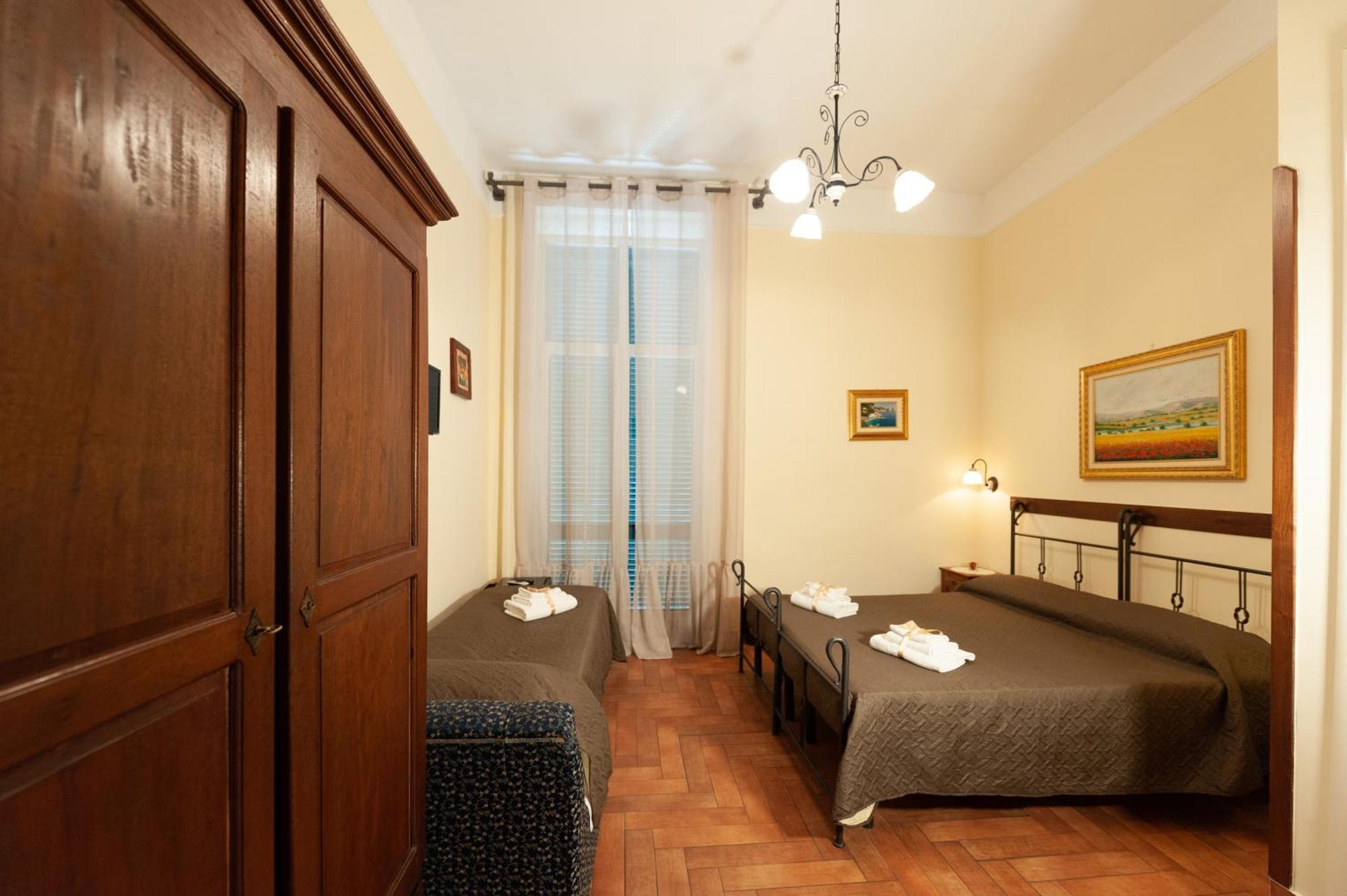 B&B Conte Cavour Naples Exterior photo