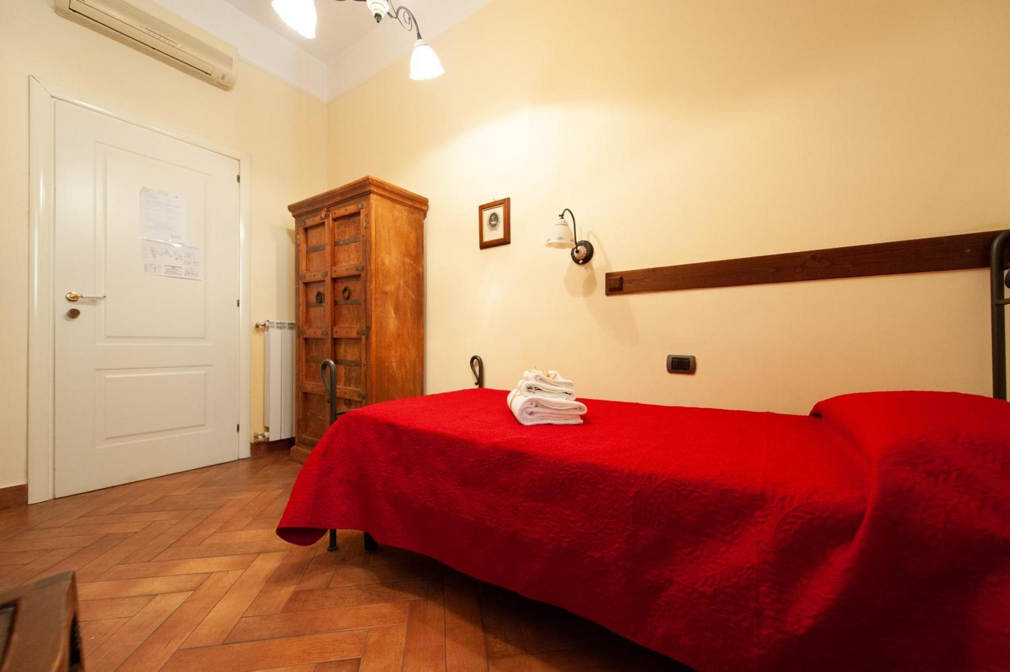 B&B Conte Cavour Naples Exterior photo