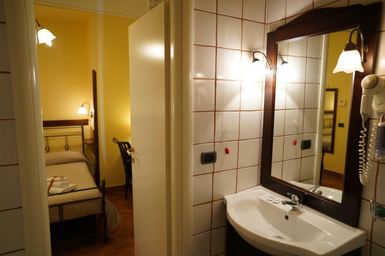 B&B Conte Cavour Naples Exterior photo