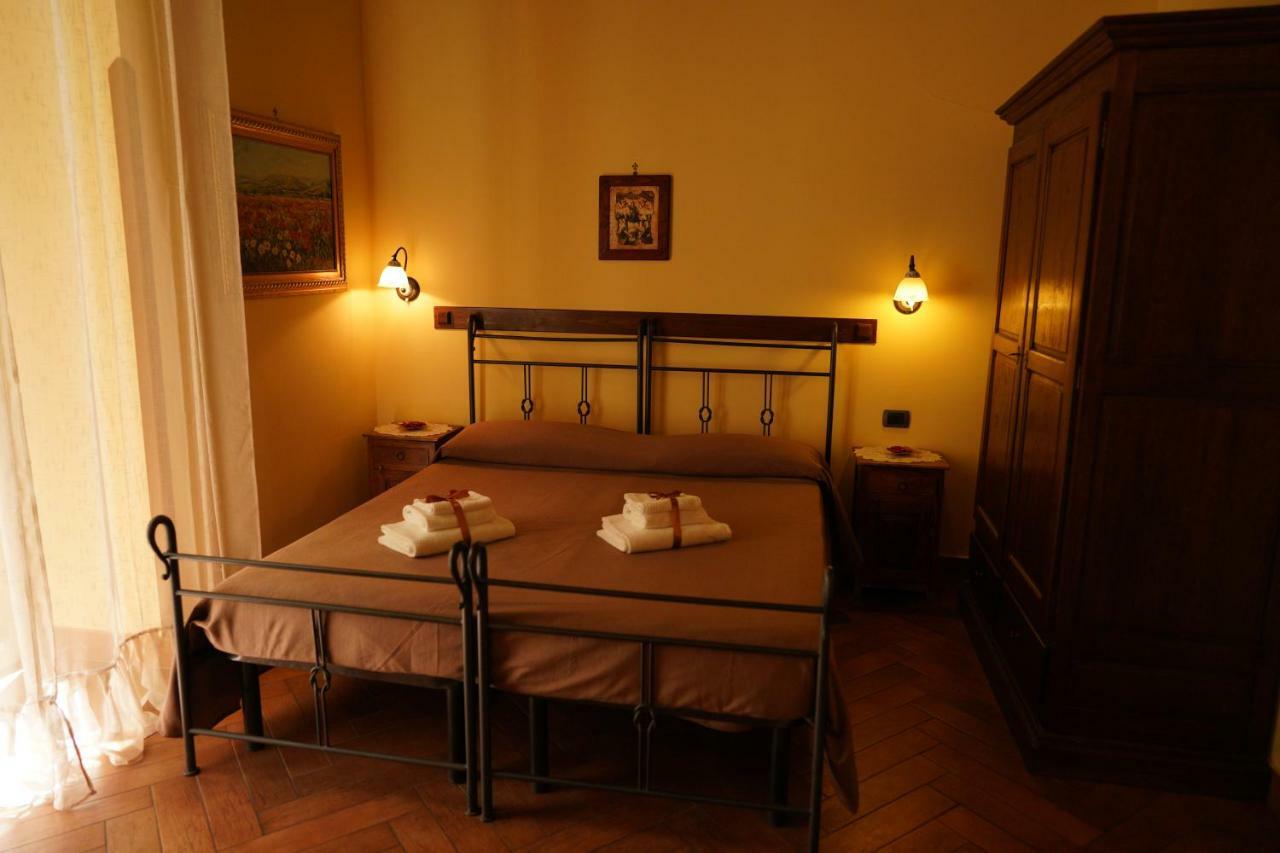 B&B Conte Cavour Naples Exterior photo