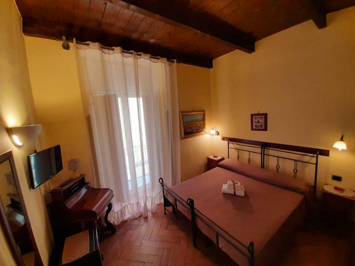 B&B Conte Cavour Naples Exterior photo