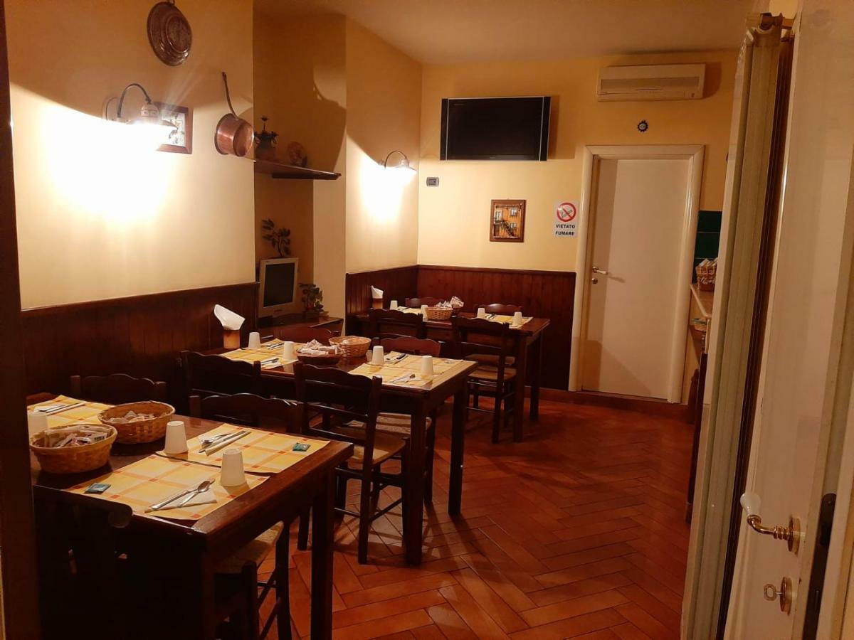 B&B Conte Cavour Naples Exterior photo